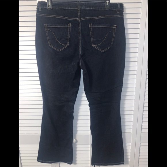 Bootcut Jeans! - Picture 2 of 3